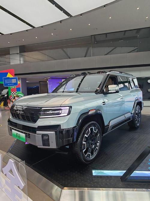 佛山218比亚迪方程豹硬派越野的爆款，英菲尼迪35周年与你共成长